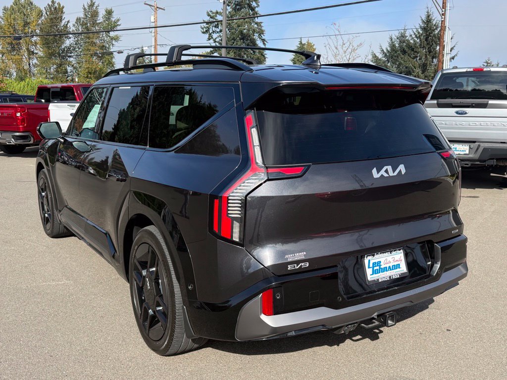 Used 2024 Kia EV9 GT-Line AWD/4WD image 3