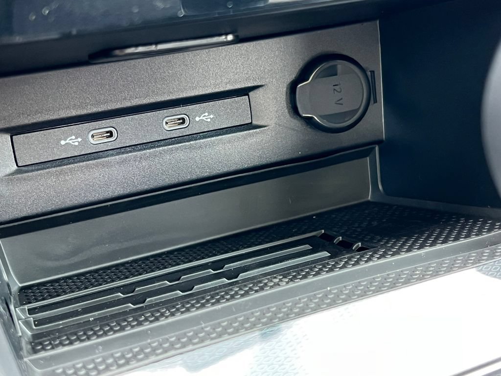 New 2026 Volkswagen Taos SE AWD/4WD image 24