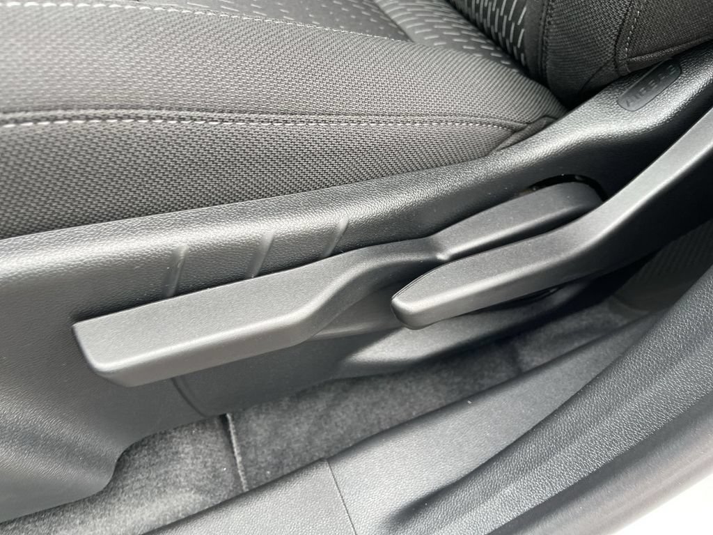 New 2026 Chevrolet Equinox LT w/ LPO, Floor Liner Package FWD image 12