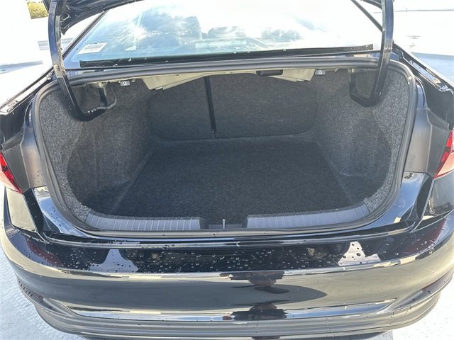 Used 2024 Volkswagen Jetta SE image 22