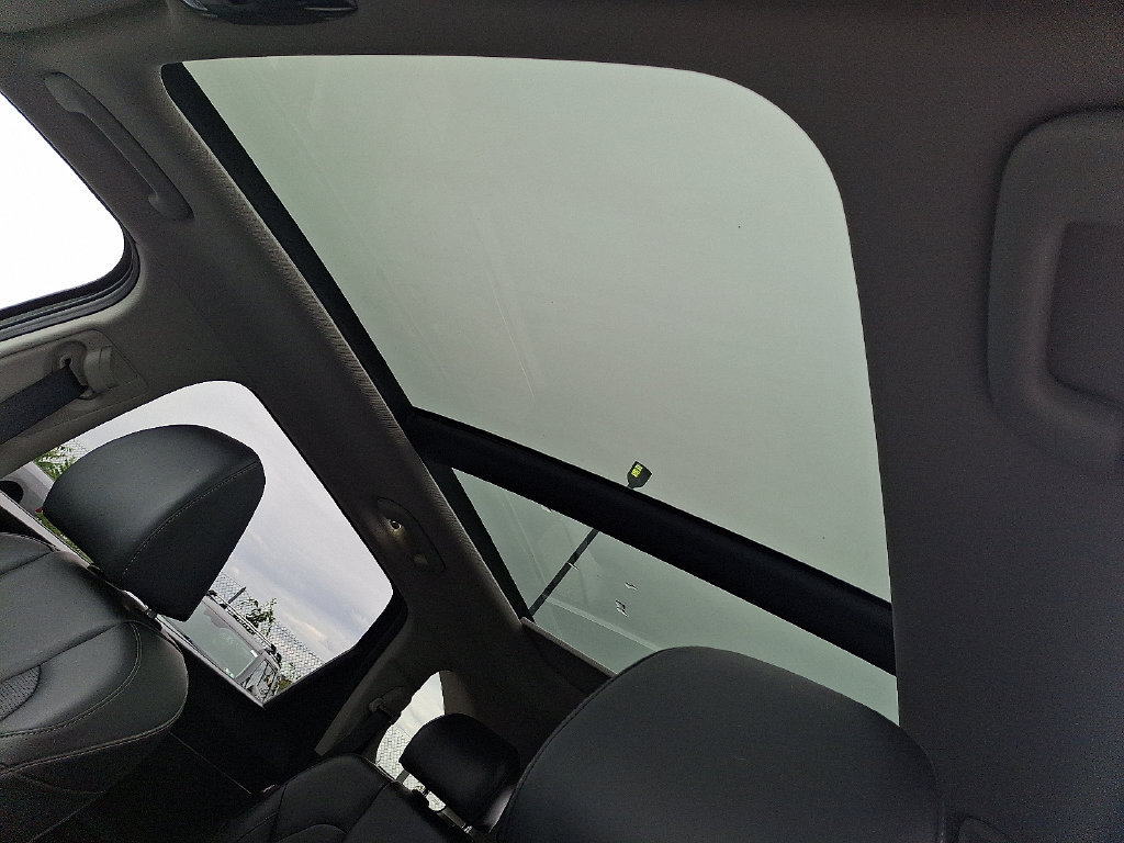 Used 2025 Kia Sorento S w/ Panoramic Sunroof Package AWD/4WD image 15