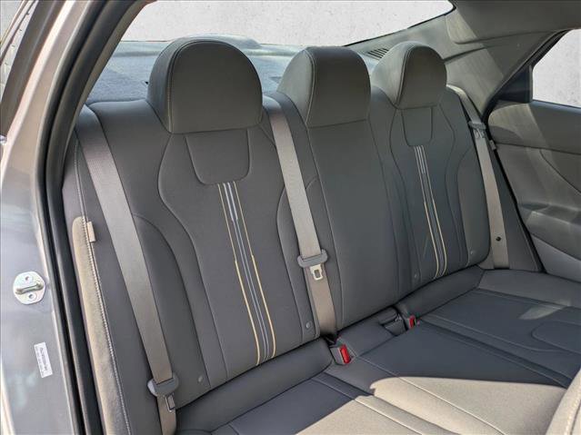 Certified 2025 Hyundai Elantra Sport FWD image 18