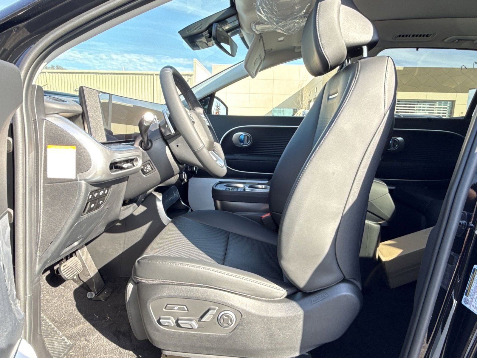 New 2026 Hyundai Ioniq 9 Limited image 13