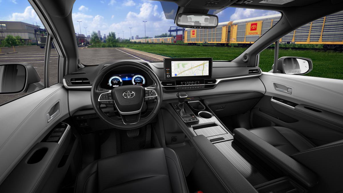 New 2026 Toyota Sienna XSE image 19