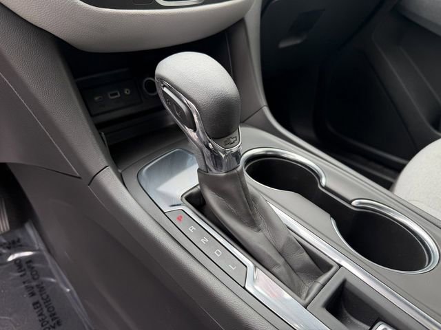 Used 2023 Chevrolet Equinox LS FWD image 23