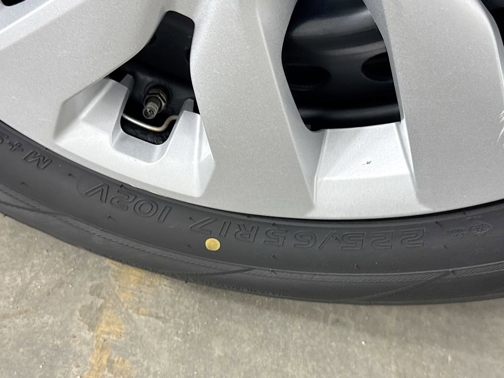 Used 2016 Nissan Rogue S image 38