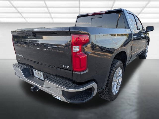 Certified 2024 Chevrolet Silverado 1500 LTZ w/ LTZ Convenience Package II AWD/4WD image 43