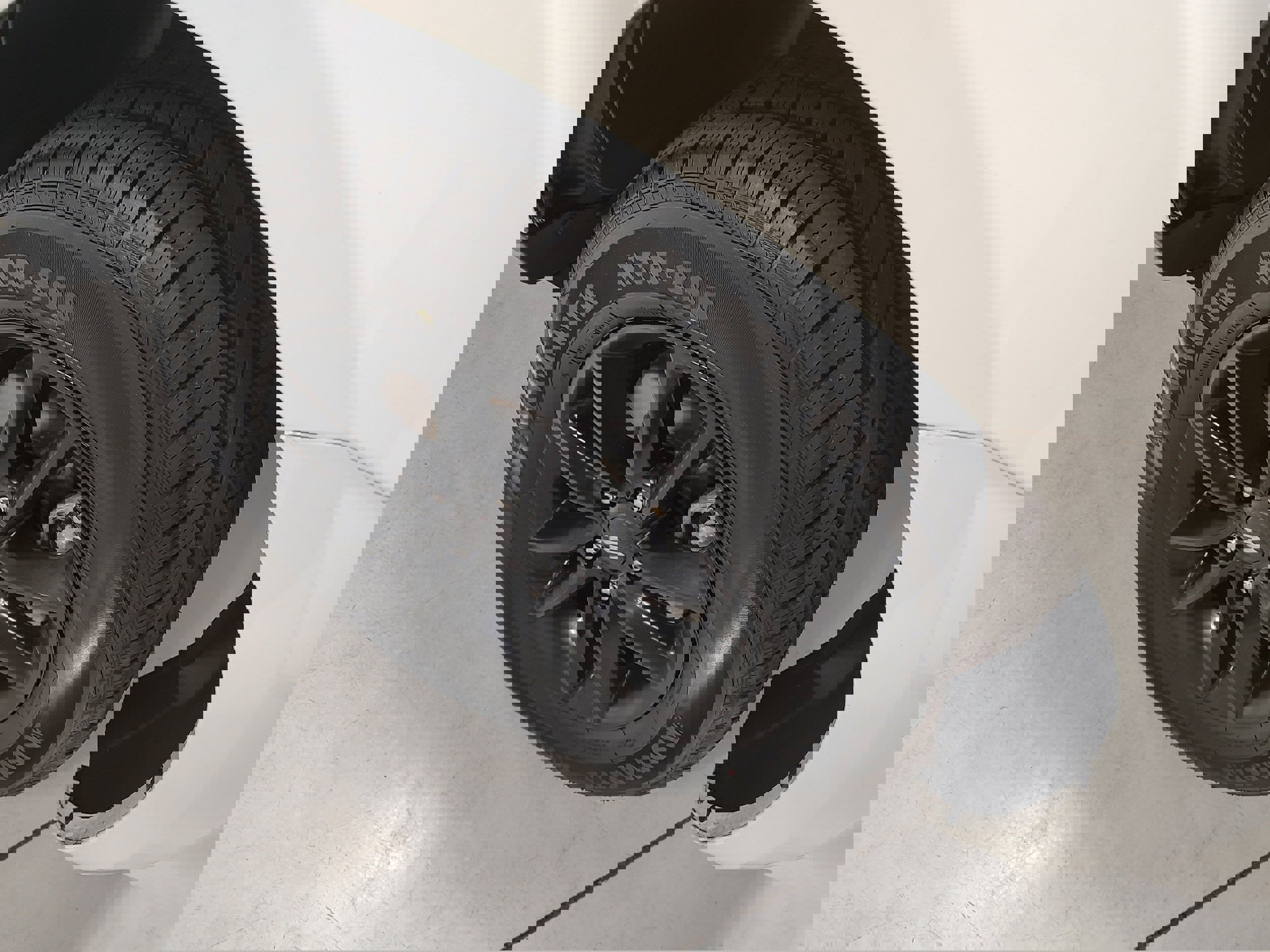 Used 2020 Dodge Journey SE w/ SE Popular Equipment Group image 13