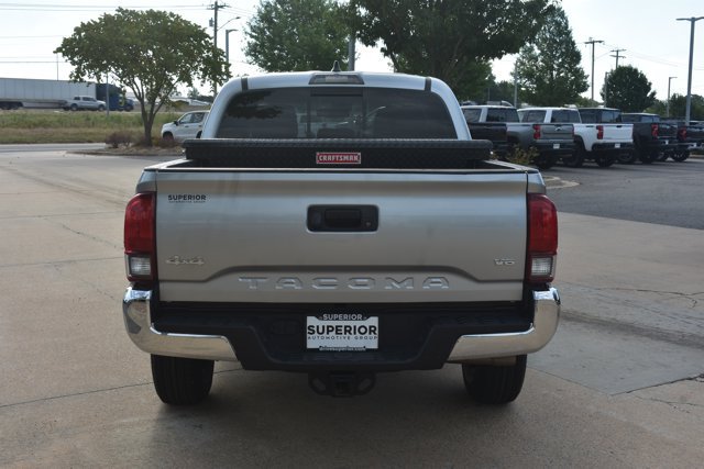 Used 2022 Toyota Tacoma SR5 AWD/4WD image 6