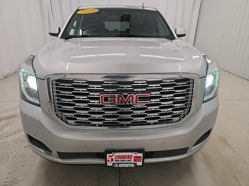 Used 2018 GMC Yukon XL Denali w/ Open Road Package AWD/4WD image 8