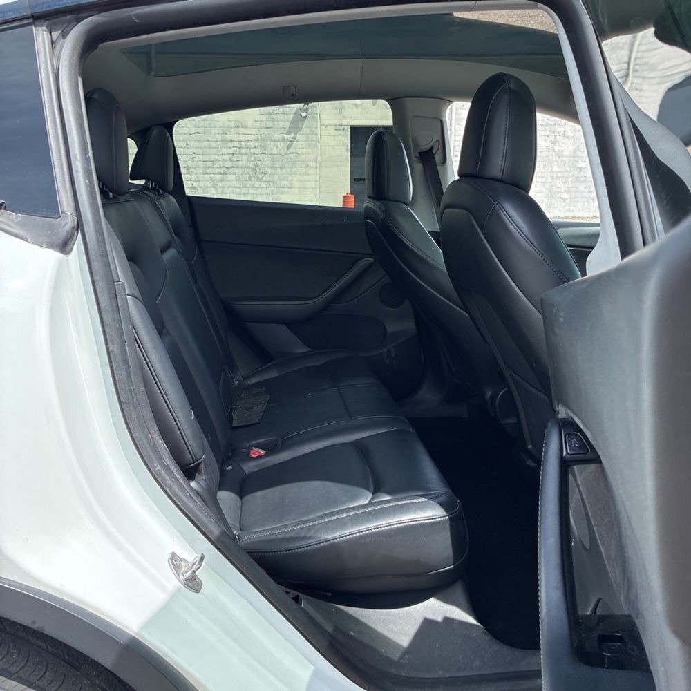Used 2021 Tesla Model Y Long Range AWD/4WD image 12