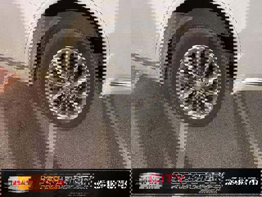 Used 2022 Dodge Durango SXT w/ Anodized Platinum Package image 16