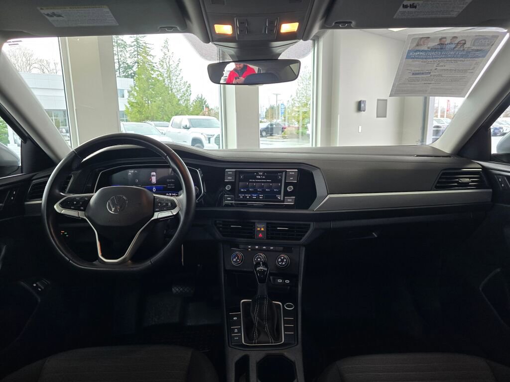 Used 2024 Volkswagen Jetta S image 34