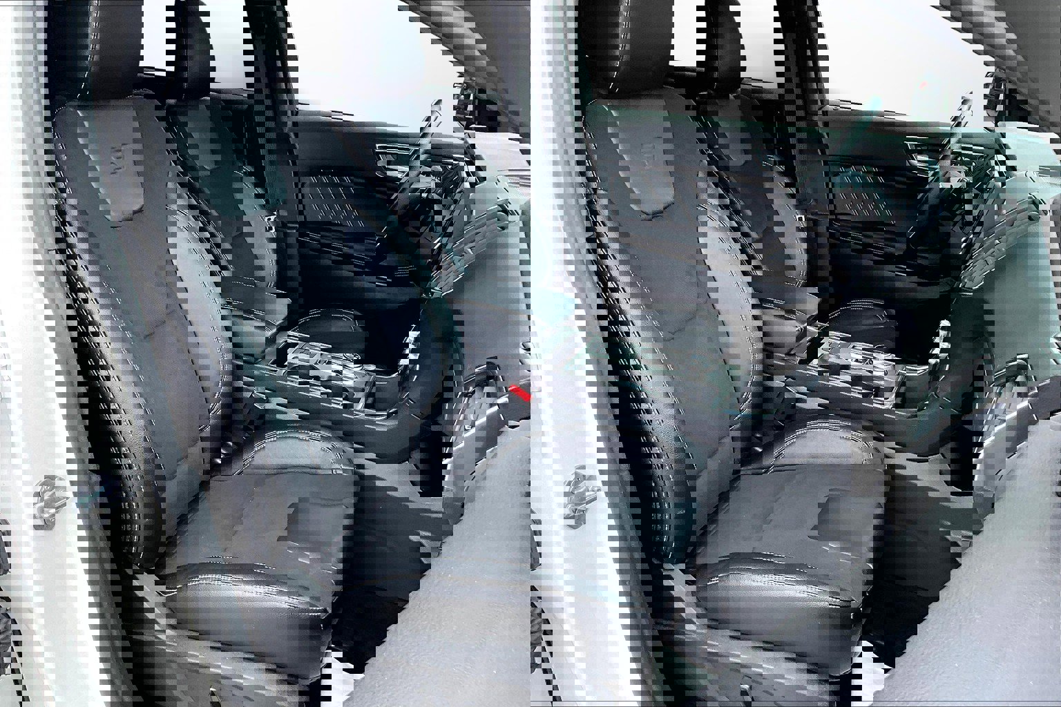 Used 2023 Ford Edge ST AWD/4WD image 7