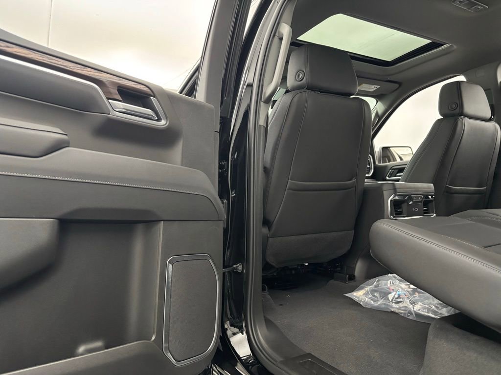 New 2026 GMC Sierra 1500 SLT w/ SLT Premium Package image 39