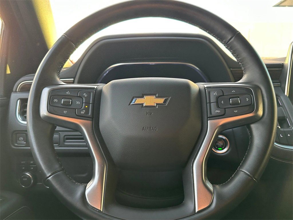Used 2024 Chevrolet Suburban Premier image 24