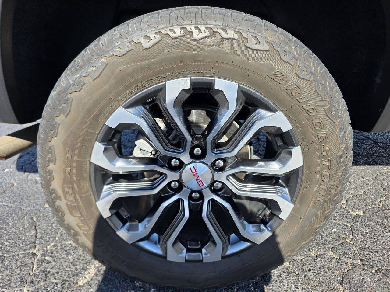 Used 2024 GMC Canyon Denali AWD/4WD image 35
