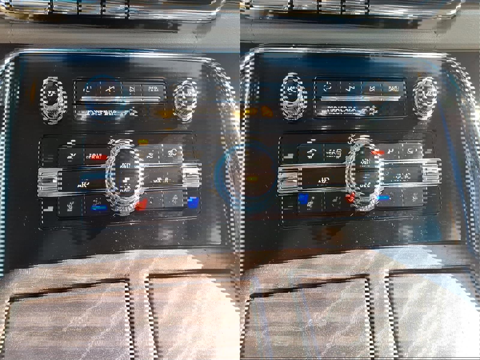 Used 2023 Lincoln Navigator Reserve image 12