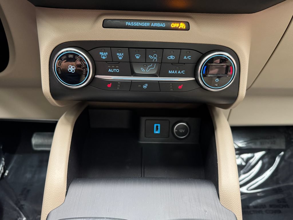 Certified 2020 Ford Escape SEL AWD/4WD image 20