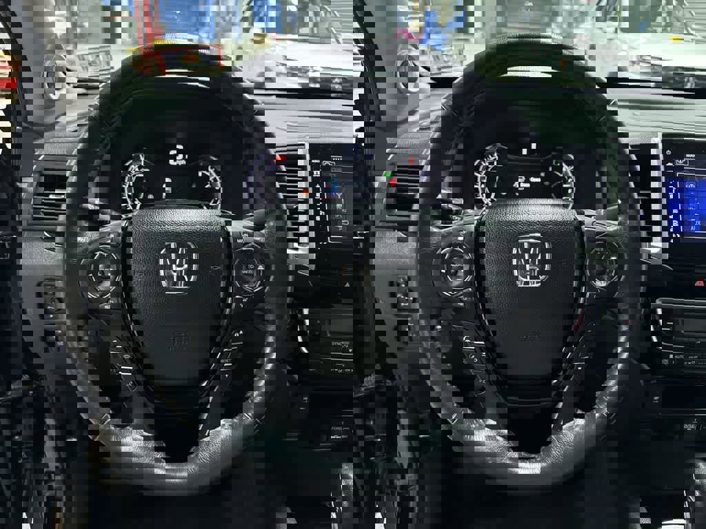 Used 2017 Honda Ridgeline RTL-E image 18