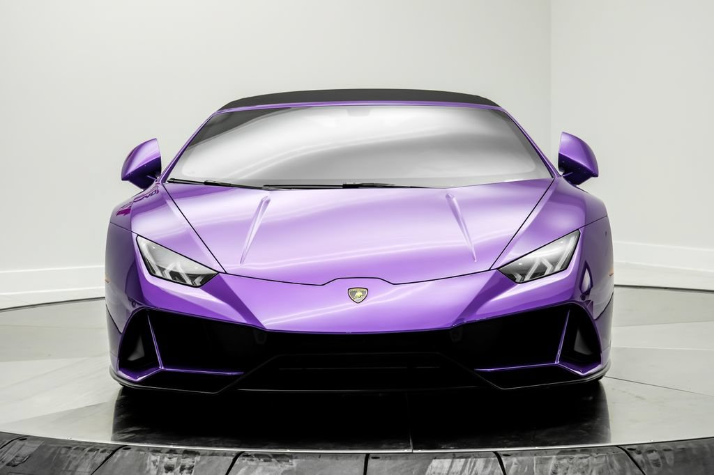 Used 2024 Lamborghini Huracan EVO AWD/4WD image 2