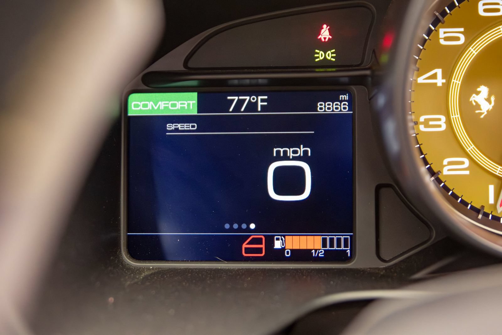 Used 2019 Ferrari Portofino RWD image 35
