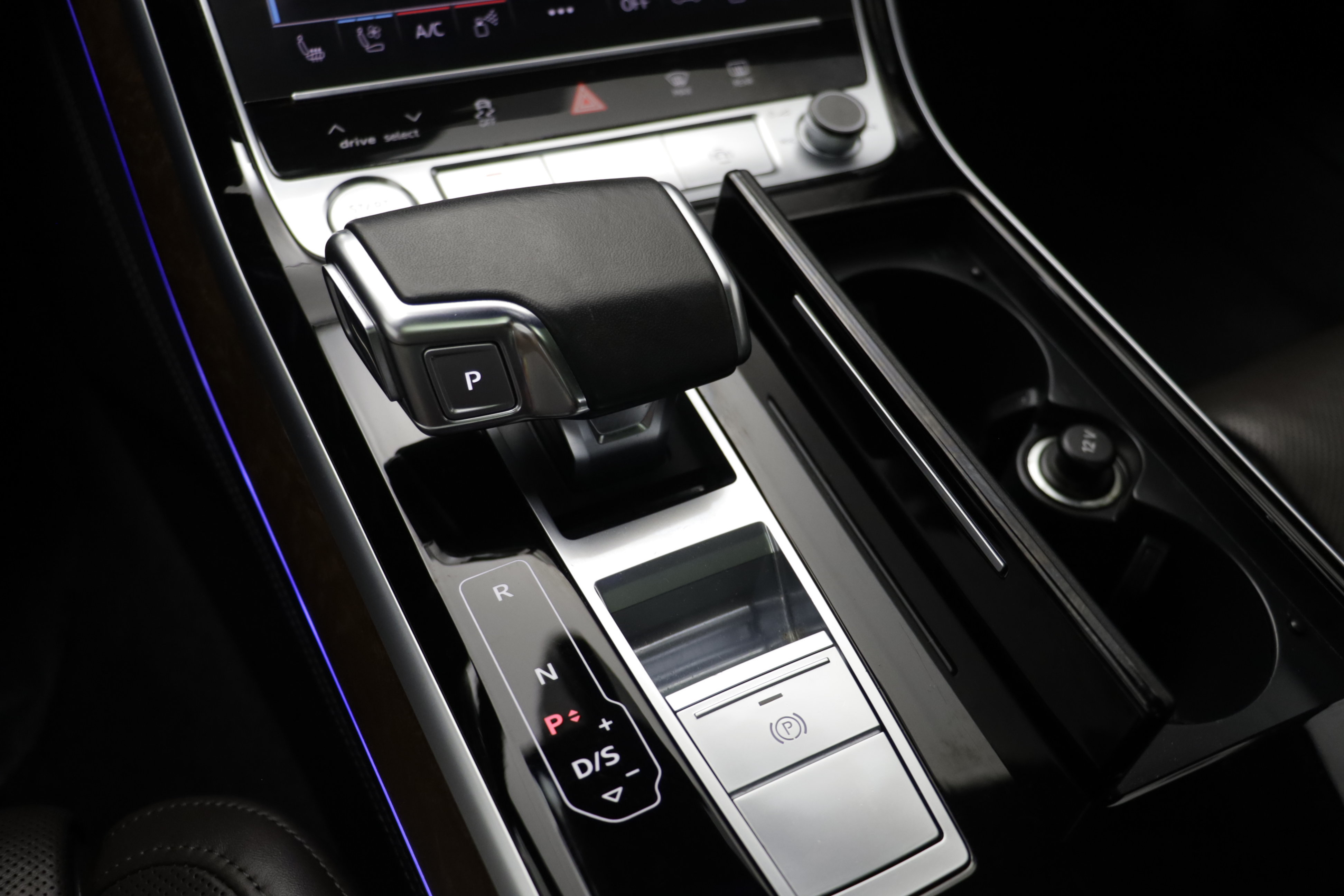 Used 2020 Audi A8 L 4.0T w/ Executive Package AWD/4WD image 12