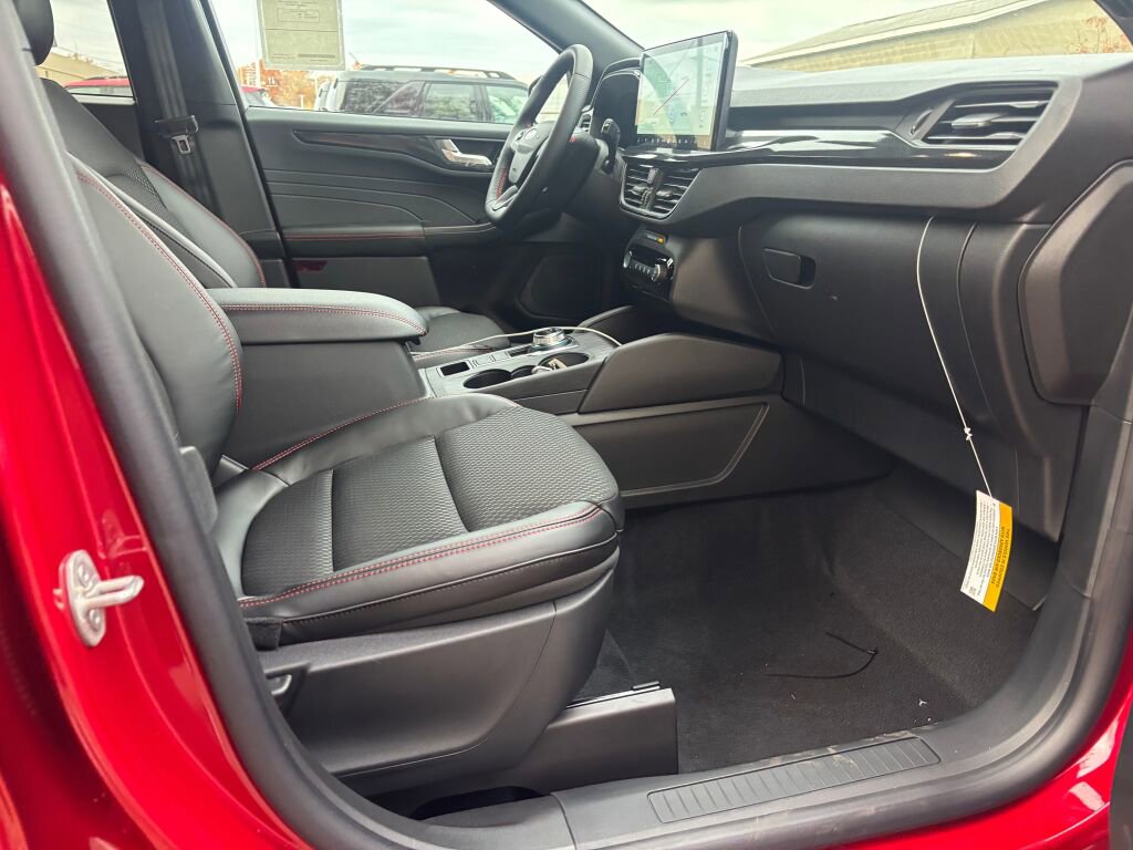 New 2026 Ford Escape ST-Line w/ Tech Pack #1 image 13