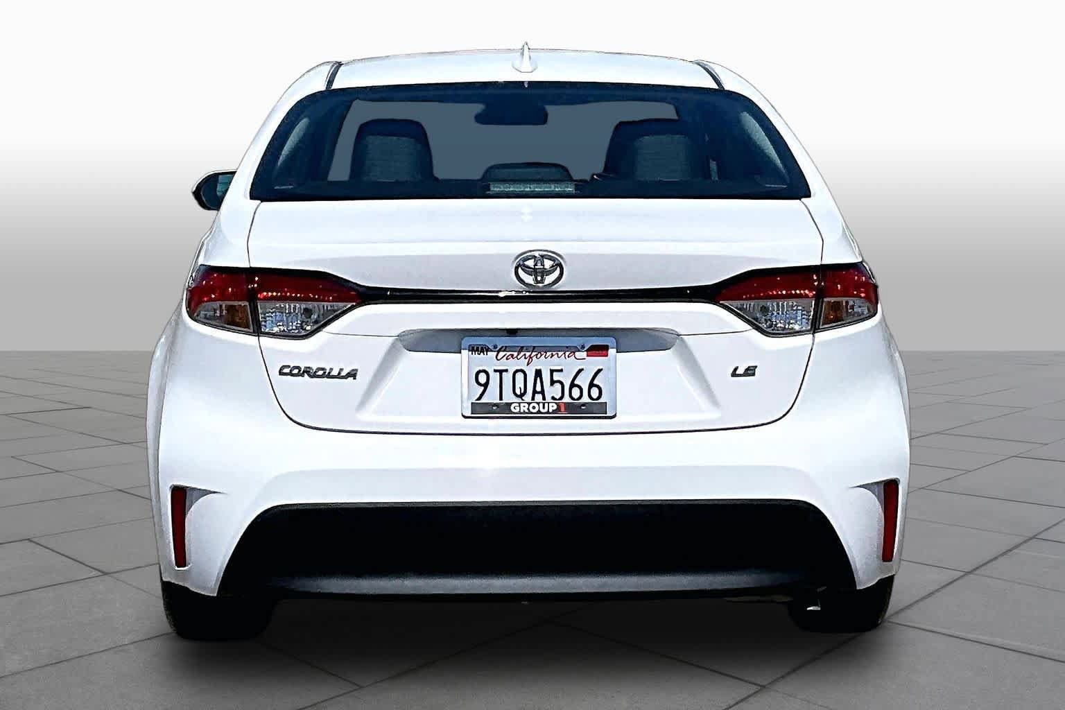 Used 2024 Toyota Corolla LE FWD image 4