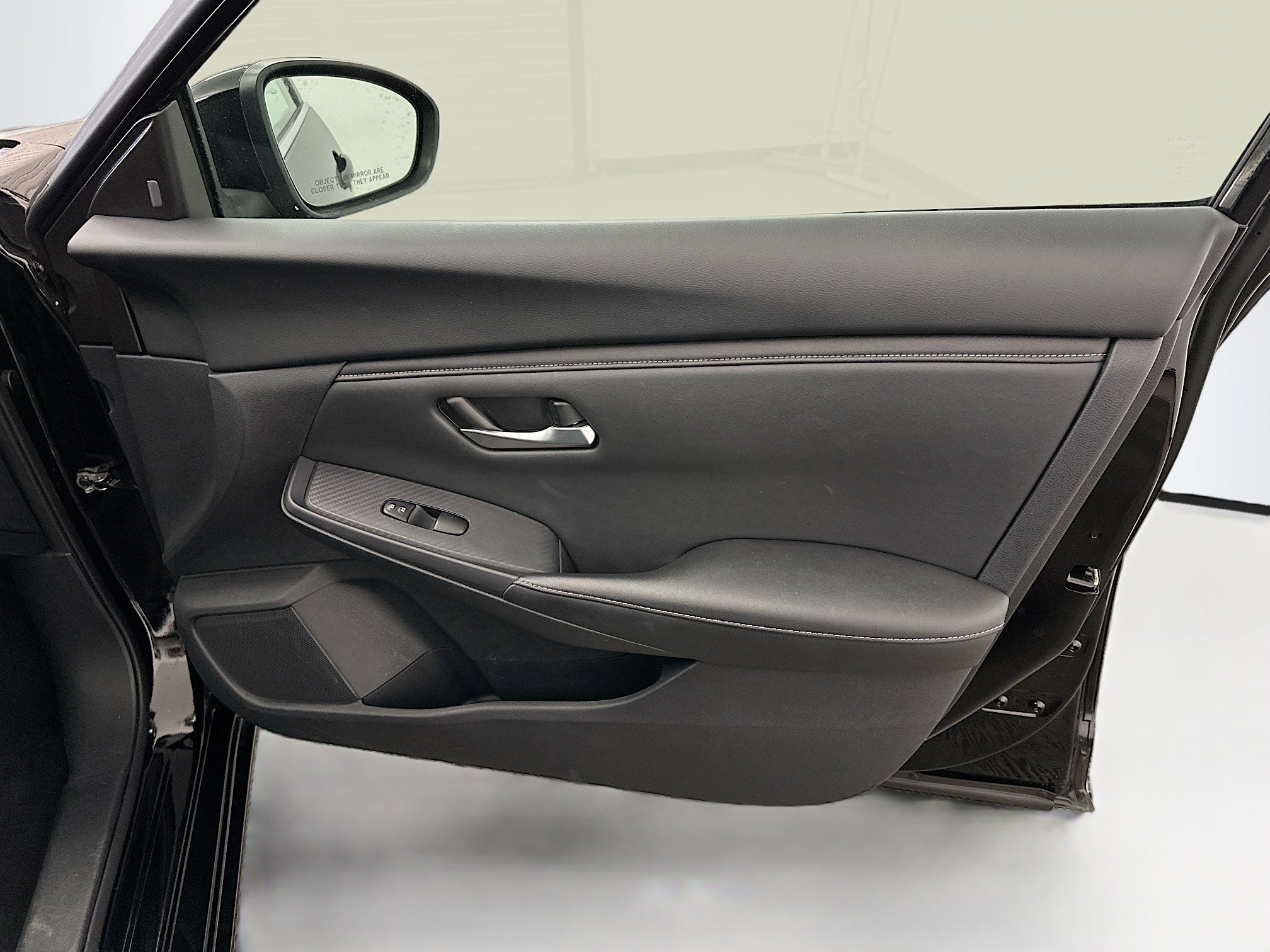 Used 2024 Nissan Sentra SV image 32