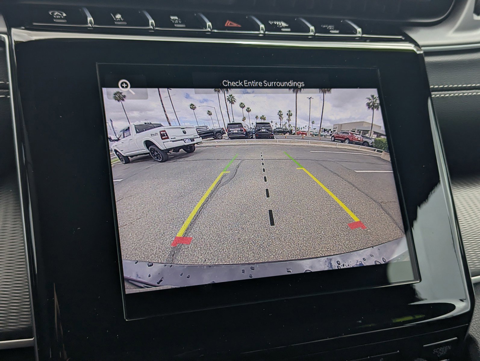 Used 2025 Jeep Grand Cherokee L Altitude AWD/4WD image 12