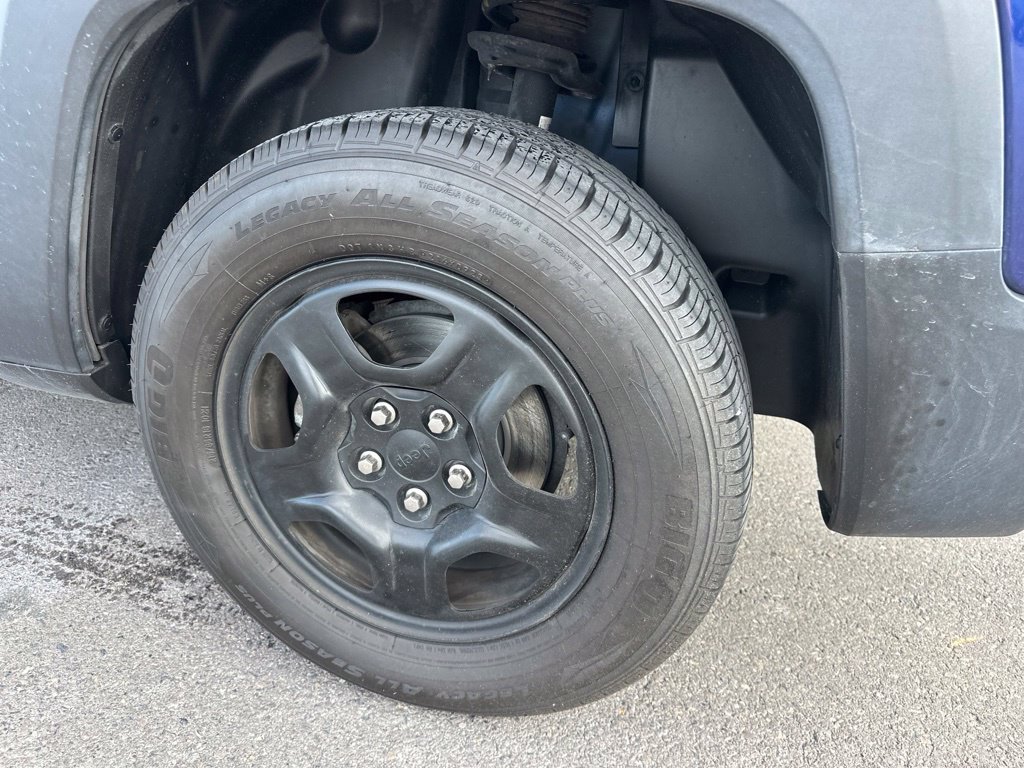 Used 2020 Jeep Renegade Sport w/ UConnect 7.0 Group AWD/4WD image 7