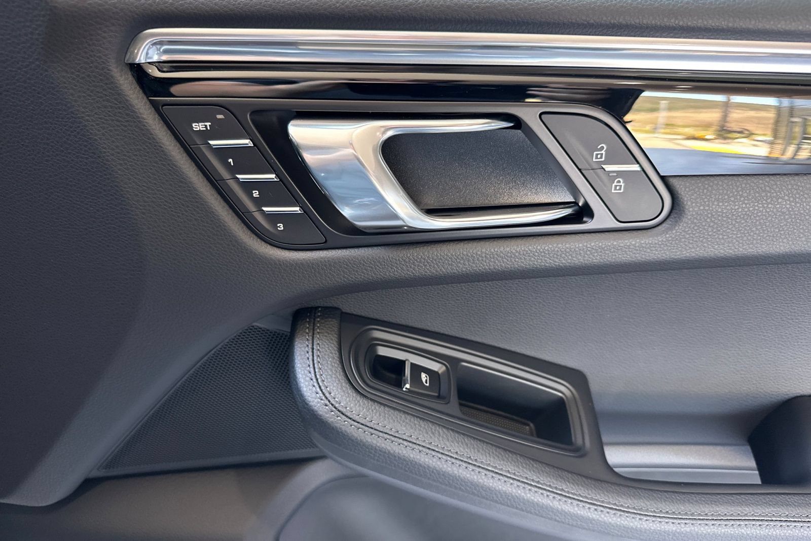 New 2026 Porsche Macan AWD/4WD image 20