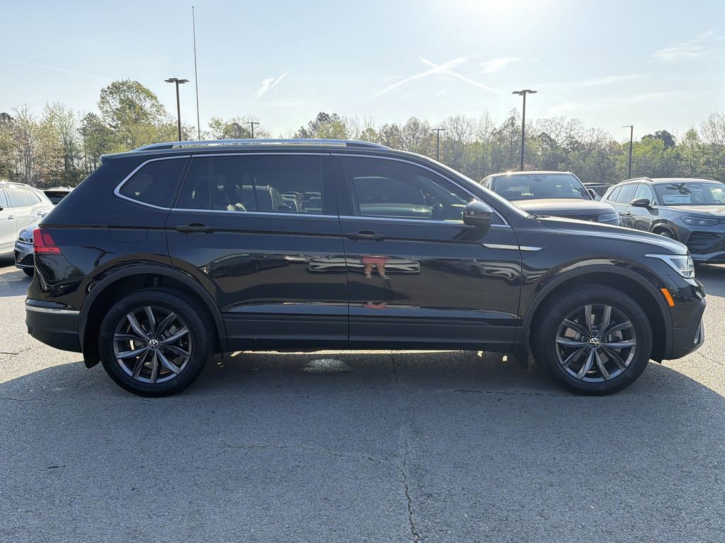 Used 2023 Volkswagen Tiguan SE image 6