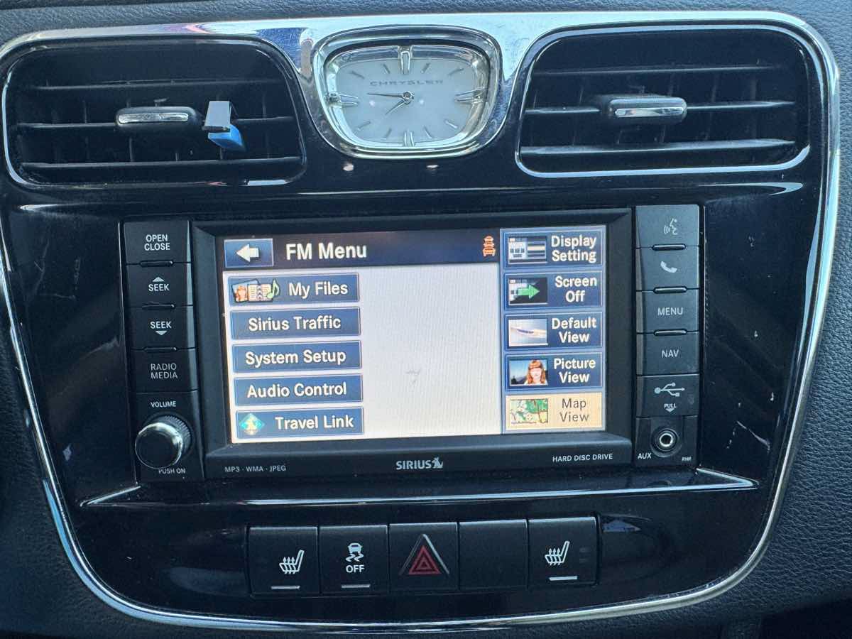 Used 2012 Chrysler 200 Limited FWD image 41