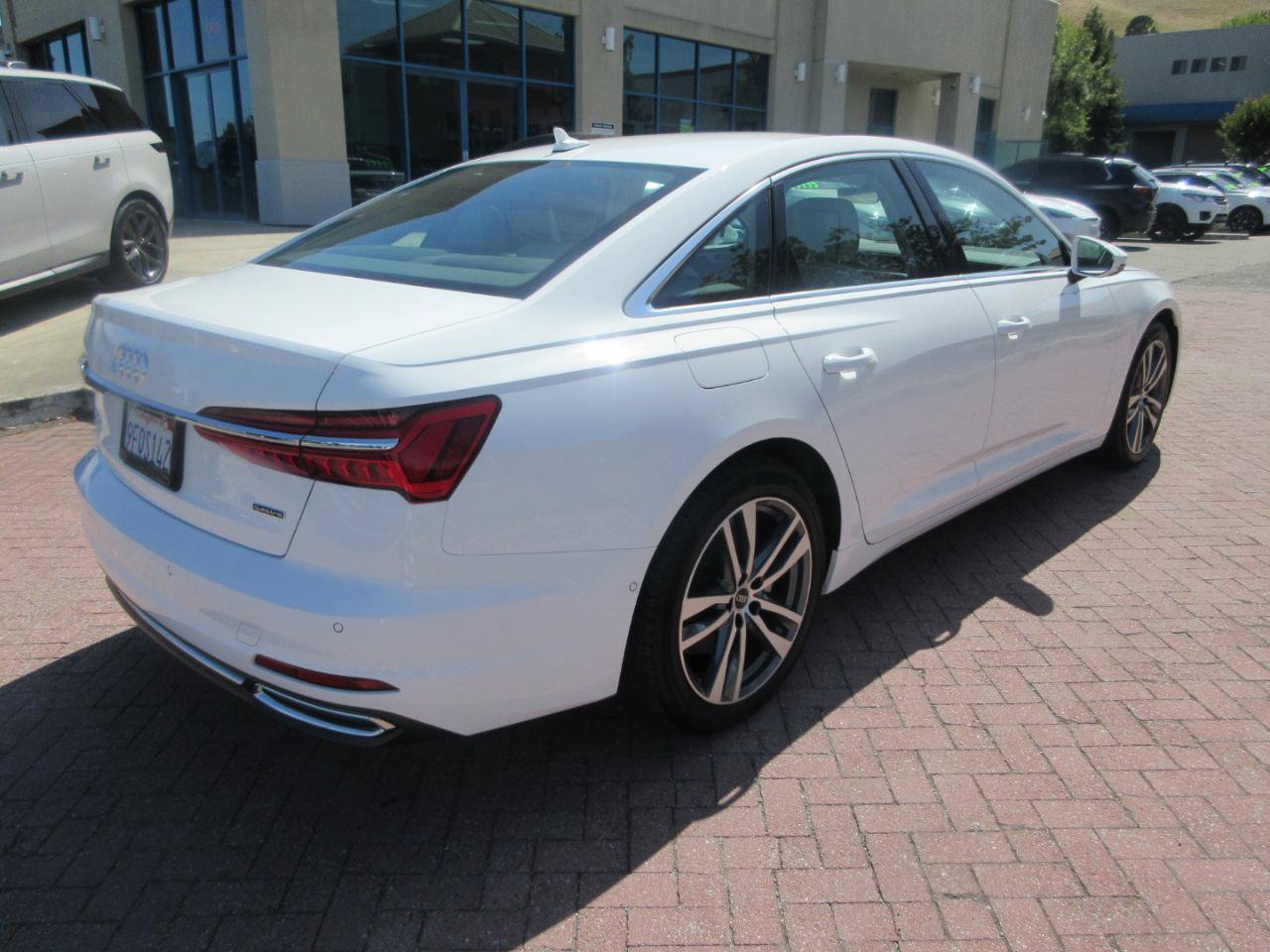 Used 2023 Audi A6 Premium Plus w/ Premium Plus Package AWD/4WD image 2