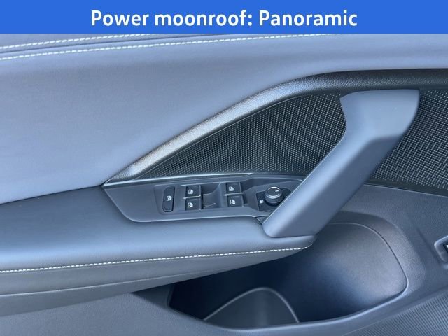 New 2026 Volkswagen Tiguan SE R-Line image 8