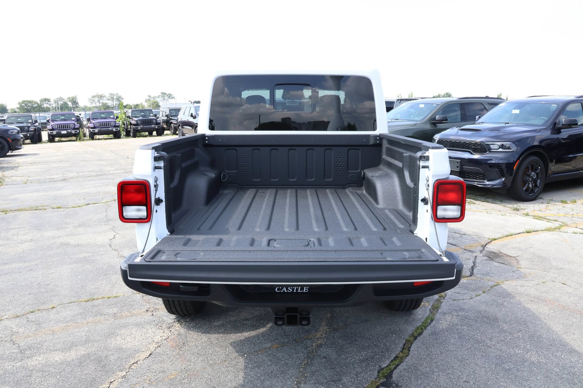 New 2026 Jeep Gladiator Sport AWD/4WD image 13