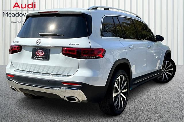 Used 2023 Mercedes-Benz GLB 250 4MATIC image 6