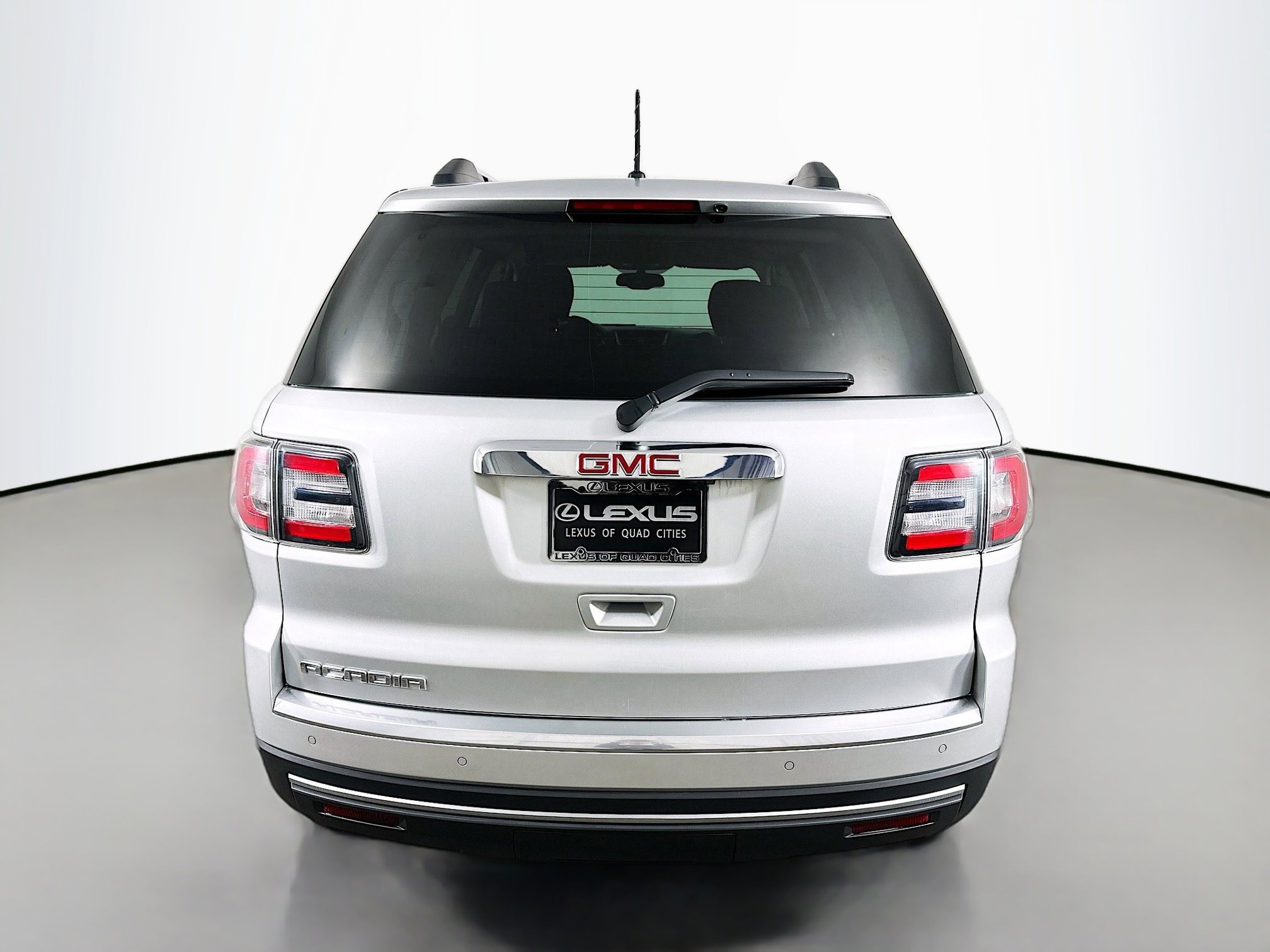 Used 2015 GMC Acadia SLE FWD image 6