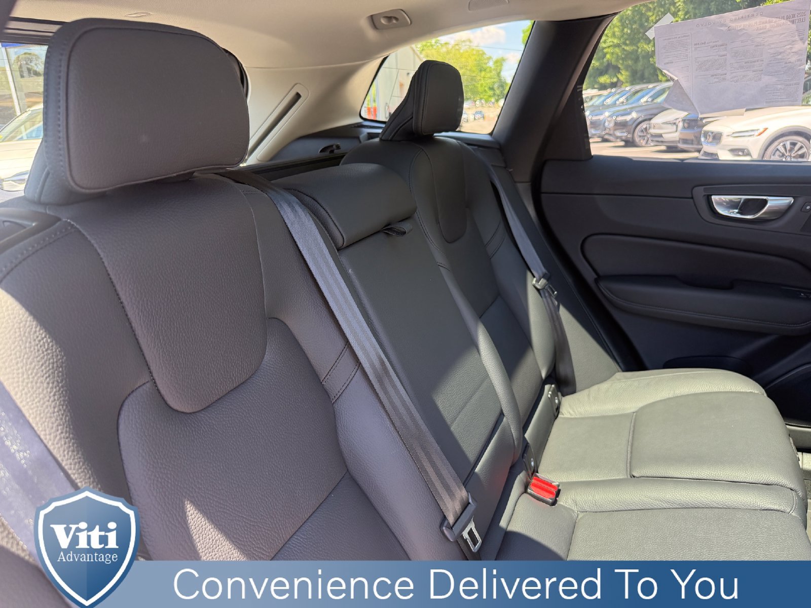 Certified 2025 Volvo XC60 T8 Plus w/ Protection Package Premier AWD/4WD image 28