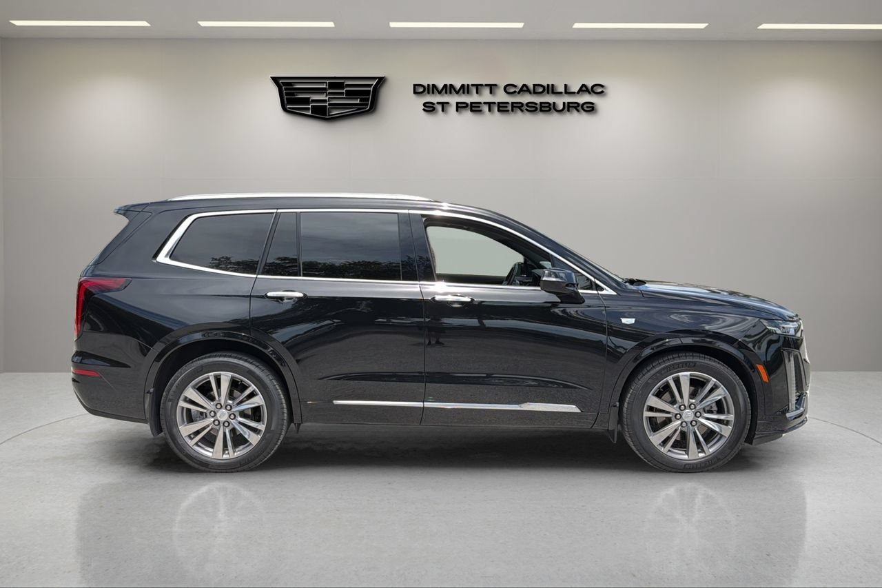 Certified 2023 Cadillac XT6 Premium Luxury FWD image 6