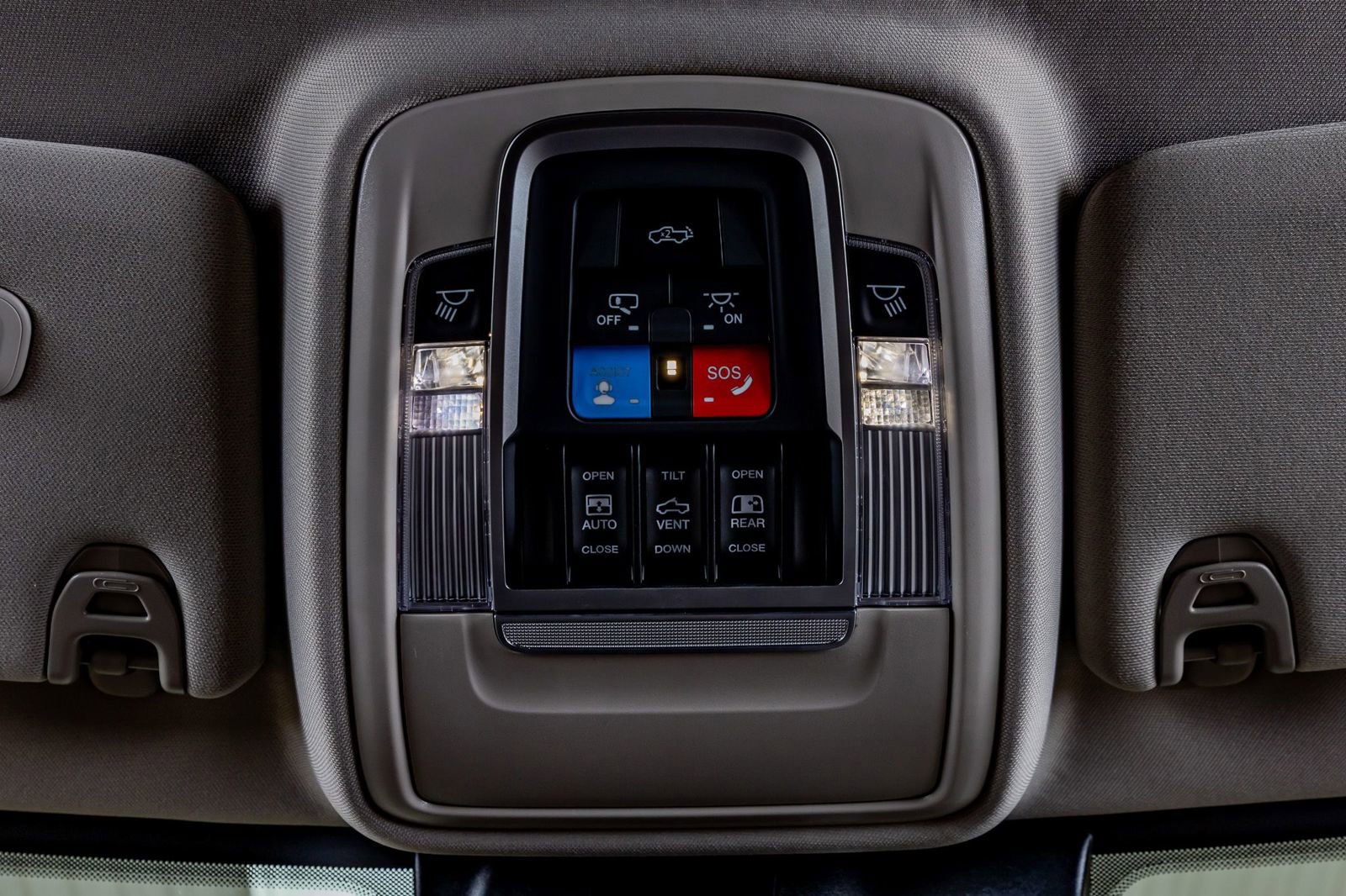 Used 2025 RAM 2500 Limited AWD/4WD image 31