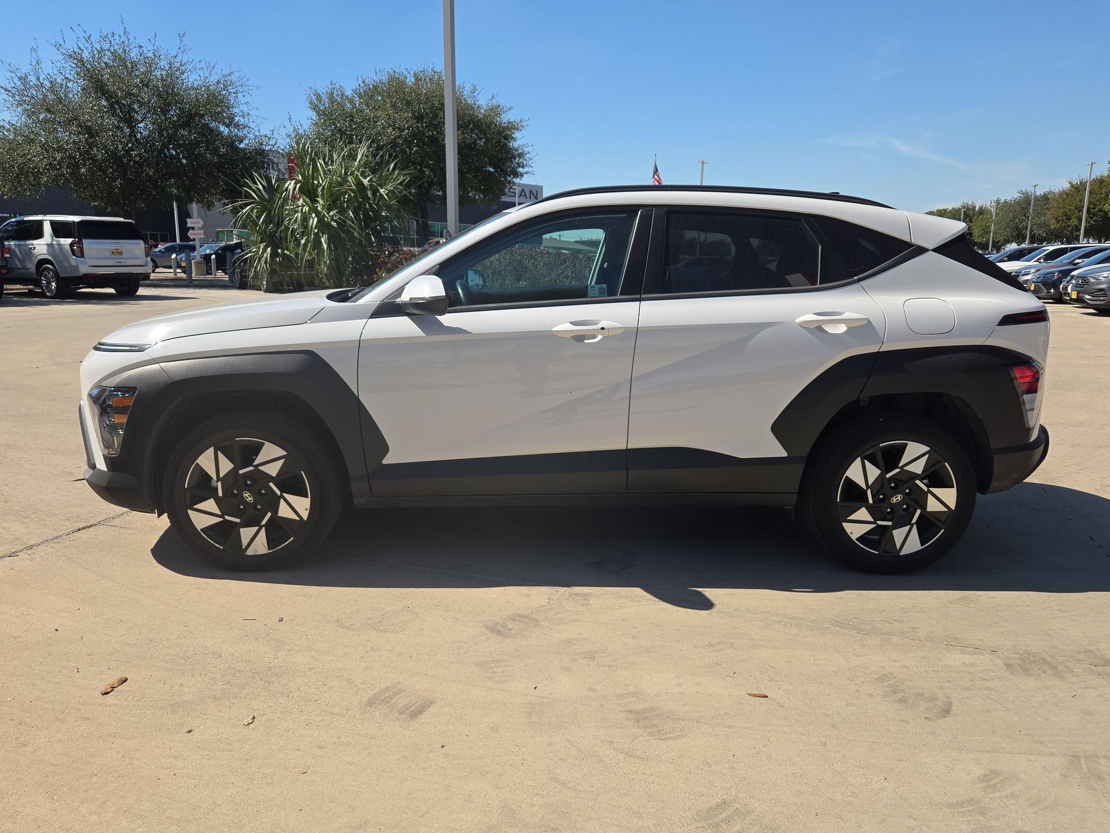 Used 2025 Hyundai Kona SEL AWD/4WD image 3