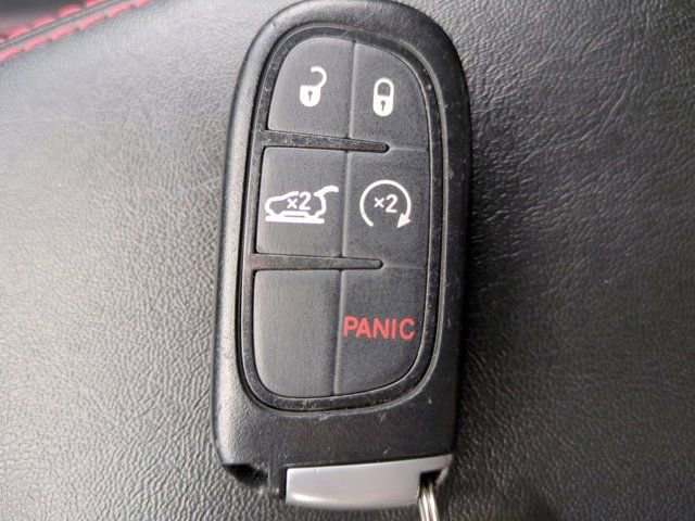 Used 2021 Jeep Cherokee Trailhawk w/ Comfort/Convenience Group AWD/4WD image 29