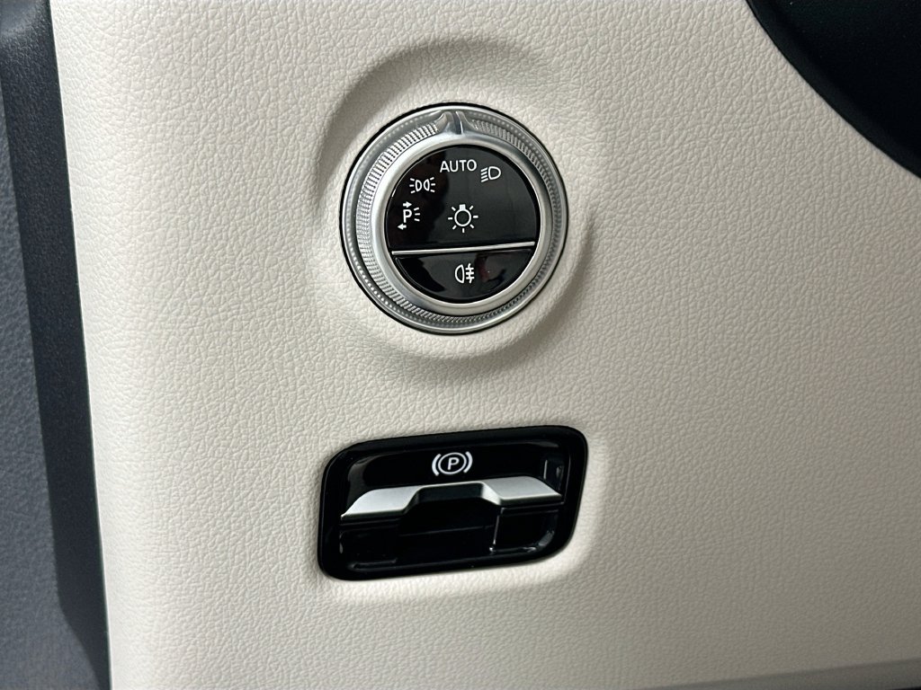 Certified 2025 Mercedes-Benz CLE 53 AMG 4MATIC Cabriolet image 10