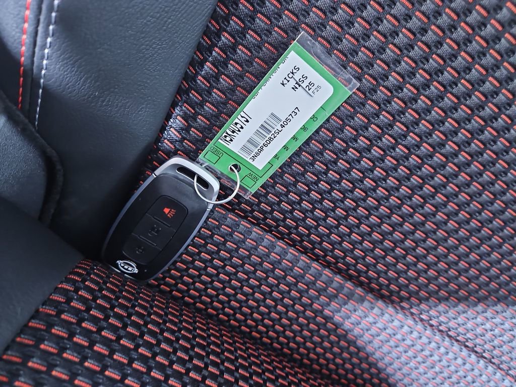 New 2025 Nissan Kicks SR image 28