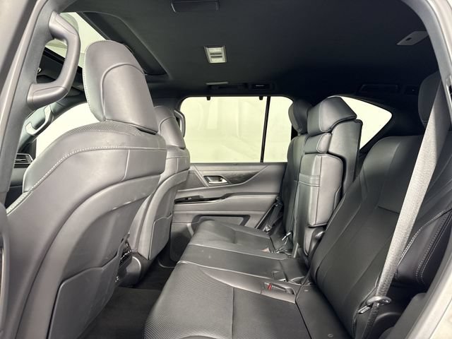 Used 2024 Lexus LX 600 4WD w/ Luxury Package image 23