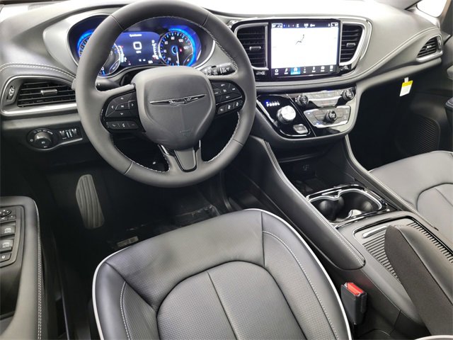 New 2026 Chrysler Pacifica Limited w/ S Appearance Package image 34
