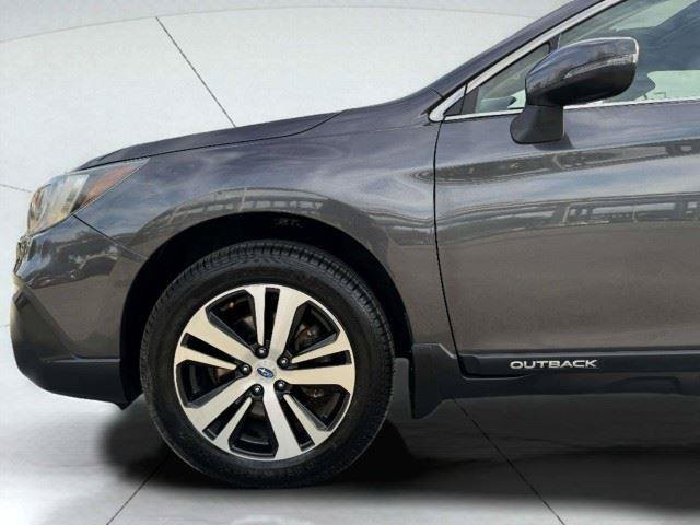 Used 2018 Subaru Outback 2.5i Limited AWD/4WD image 61